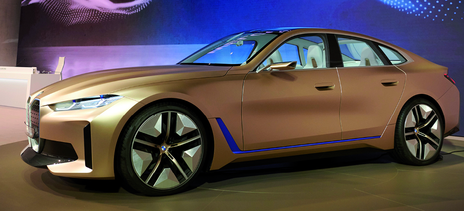 BMW Group plant bis 2025 über 30 Milliarden Euro für Technologien